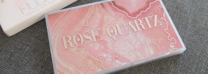 Красотка Huda Beauty Rose quartz palette