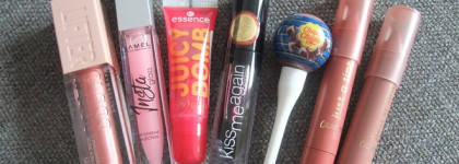 Топ-7 любимых бюджетных средств для губ