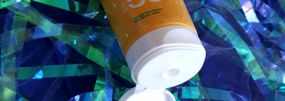 Солнцезащитные средства для лица и тела от Uriage