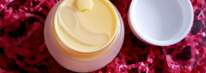 Уход за кожей с брендом Saturday Skin