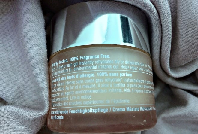 А такой ли он интенсивный, как нам заявлено? Интенсивно увлажняющий крем Clinique Moisture Surge Intense Skin Fortifying Hydrator