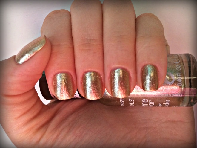 Классическое золото Xtreme wear Nail color 485 Golden-I Sally Hansen