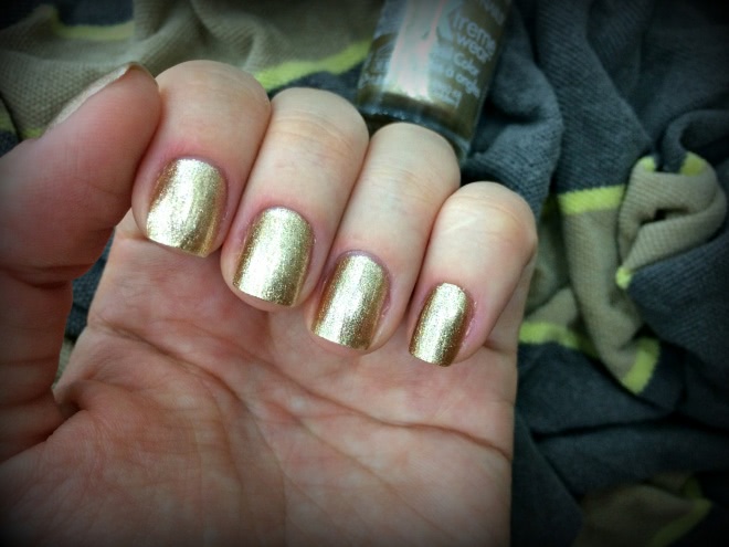 Классическое золото Xtreme wear Nail color 485 Golden-I Sally Hansen