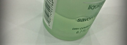 Зеркало любит чистые лица. Зеркало скажет: –  Надо умыться