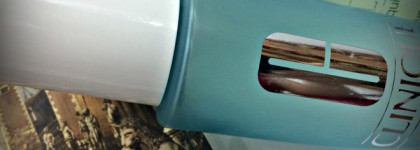 Зеркало любит чистые лица. Зеркало скажет: –  Надо умыться