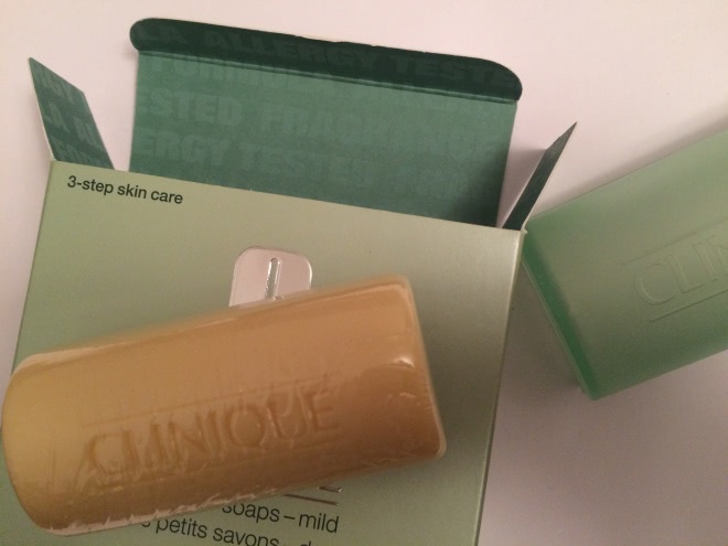 Проверено годами Clinique three little soaps Mild dry combination