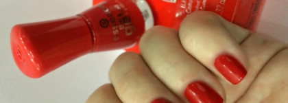 Essence The Gel Nail Polish Juicy Love #17