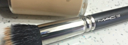 Старенькие, но тем не менее глубоко любимые косметические кисти Mac