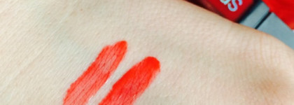 Супергерои в красном