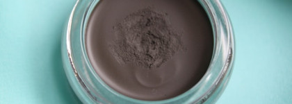 Маленькая, да удаленькая. Anastasia Beverly Hills Dipbrow Pomade в оттенке Ash Brown