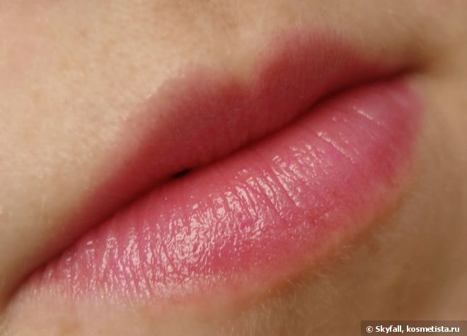 Tony Moly Delight Magic Lip Tint 04 Pink Berry: полупрозрачный тинт превращается..превращается..в яркий блеск