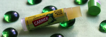 Carmex Ultra Smooth Lime Twist Lip Balm Stick: Sos-Средство для спасения губ от сухости, а так же идеальная "база" под матовые помады