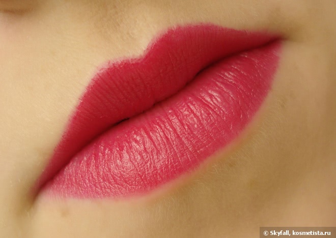 NYX Matte lipstick в оттенке Bloody Mary (Mls18)