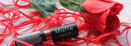 NYX Matte lipstick в оттенке Bloody Mary (Mls18)