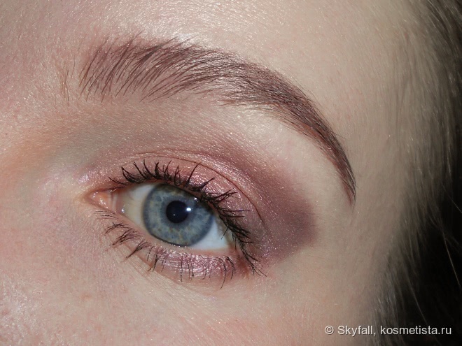 Палетка теней Maybelline New York The blushed Nudes