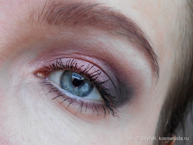 Палетка теней Maybelline New York The blushed Nudes