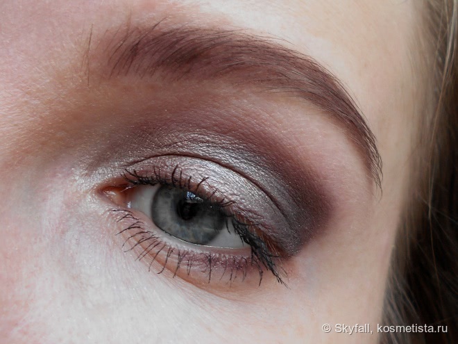 Палетка теней Maybelline New York The blushed Nudes