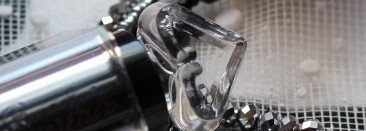 Губная помада Guerlain La Petite Robe Noire Lipstick 007 Black Perfecto