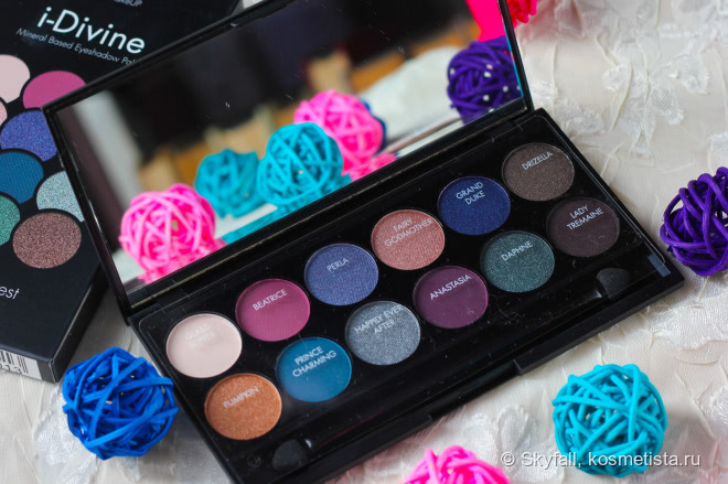 Палетка теней Sleek MakeUp I-Divine Enchanted Forest
