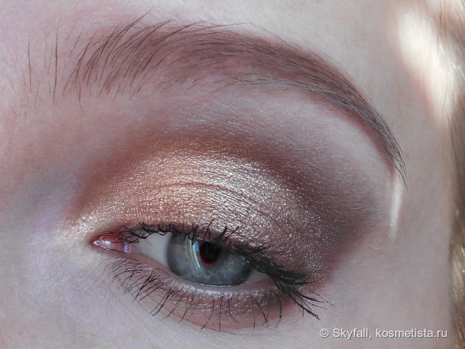Палетка теней Sleek MakeUp I-Divine Enchanted Forest