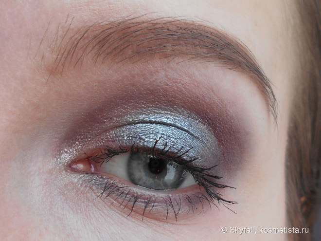 Палетка теней Sleek MakeUp I-Divine Enchanted Forest