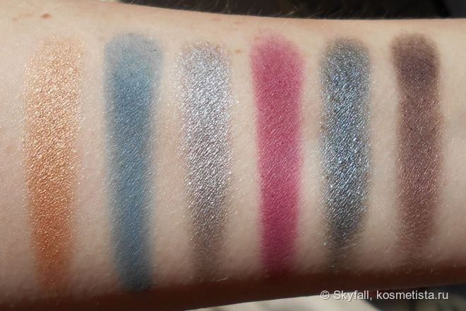 Палетка теней Sleek MakeUp I-Divine Enchanted Forest
