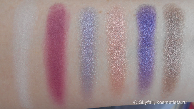 Палетка теней Sleek MakeUp I-Divine Enchanted Forest
