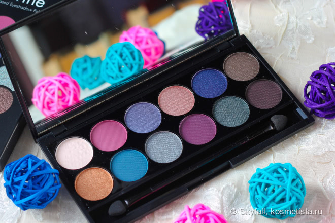 Палетка теней Sleek MakeUp I-Divine Enchanted Forest