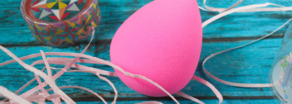 Beauty Bar make up sponge