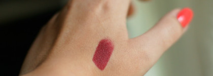M.a.c matte lipstick "Diva"