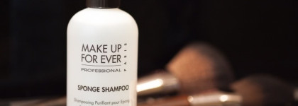 Очистка кистей и спонжей с помощью средств Make Up For Ever