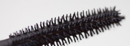 Новинка от Estee Lauder - тушь Sumptuous Knockout Defining Lift and Fan Mascara Black