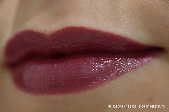 Нежная слива Clarins Rouge Eclat 06 True Aubergine