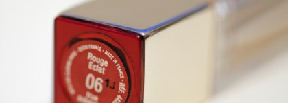 Нежная слива Clarins Rouge Eclat 06 True Aubergine