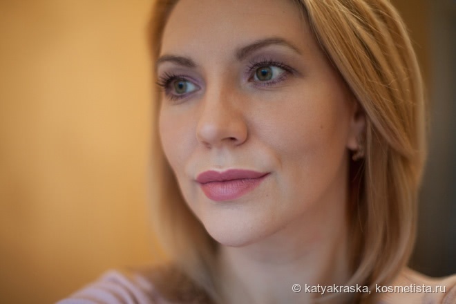 Необычная полуматовая помада Nars Semi Matte Lipstick Catfight