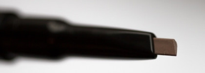 Красивые брови быстро? Карандаш Smashbox Brow Tech To Go