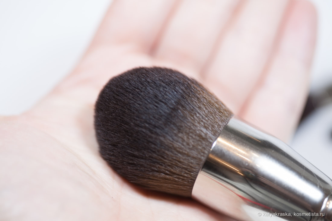 Очиститель кистей для макияжа инглот