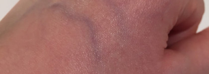 Kiehl's Powerful wrinkle reducing eye cream: в тени звезды