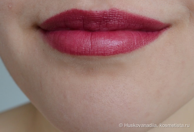 Essence Glossy Stick в оттенке 05 Brilliant Burgundy