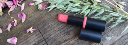 Идеальная во всем - Essence Longlasting Lipstick #01 coral calling