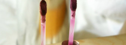 Essence Water Kiss Glossy Lip Colour. Или как ко мне постучалась весна