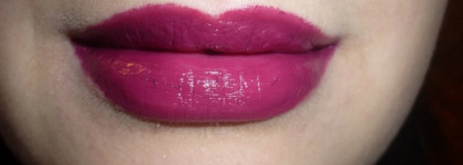 MAC Satin Lipstick in Rebel