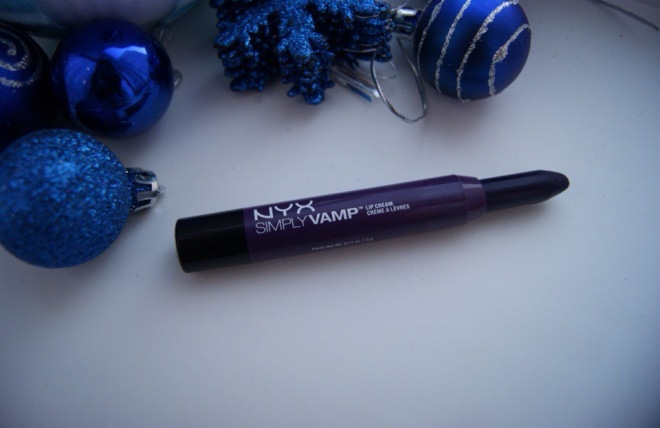 NYX Simply Vamp lip cream SV02 Temptress и SV06 SHE Devil