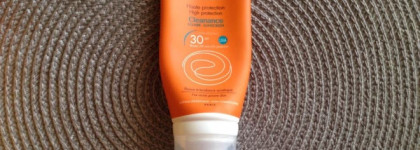 Как я защищаю свою кожу от солнца с Clarins, Avene и Soleil Biafine
