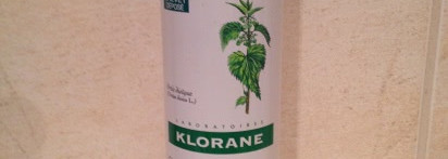 Как сохранить объем волос с Klorane Laboratories Dry Shampoo With Nettle Oil Control и Wella wellaflex спрей для укладки феном
