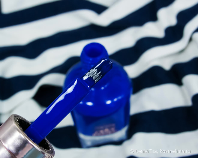 Sailor pin-up c Sally Hansen