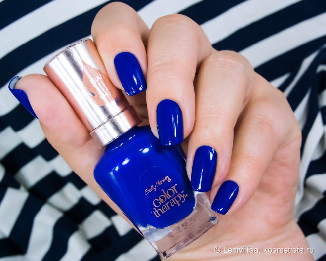 Sailor pin-up c Sally Hansen