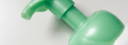 Очищающий мусс для умывания против акне Biore