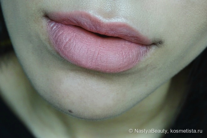 Матовые помады Xxxl Longlasting Lipgloss Matt effect 06 Soft Nude и 05 Velvet Rose