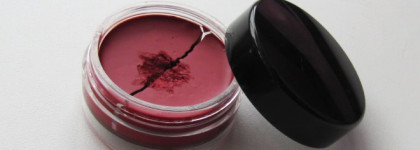 Красная прекрасная Inglot AMC Eyeliner Gel 79